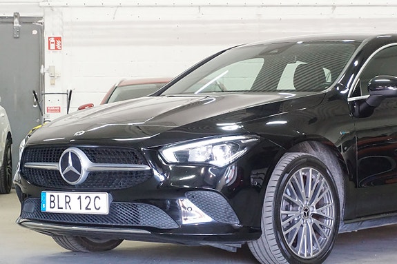 Mercedes-Benz CLA250 e 26 of 26