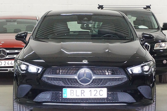 Mercedes-Benz CLA250 e 4 of 5
