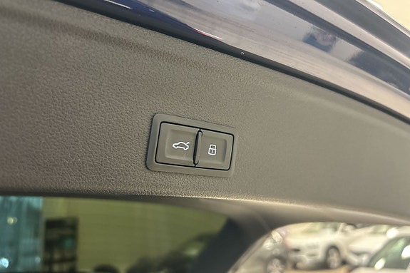 Audi A4 23 of 25