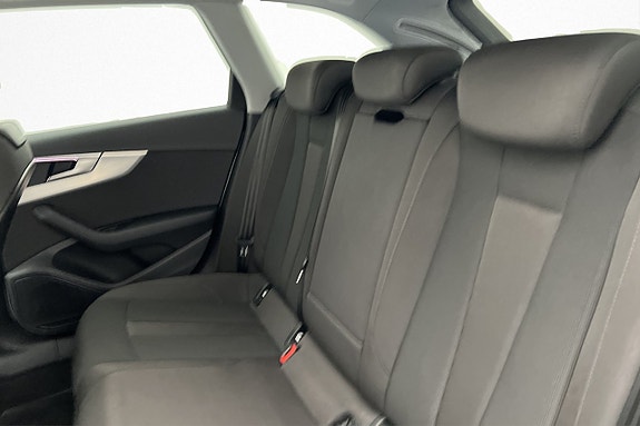 Audi A4 22 of 24
