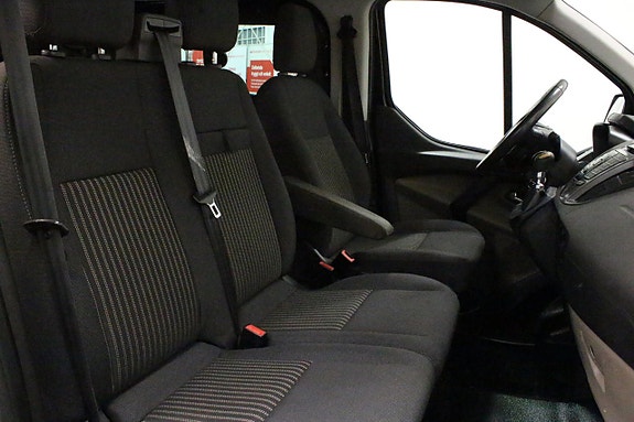 Ford Transit Custom 19 of 21