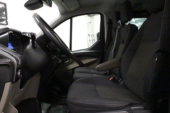Ford Transit Custom 10 of 21