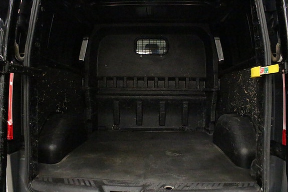 Ford Transit Custom 21 of 21