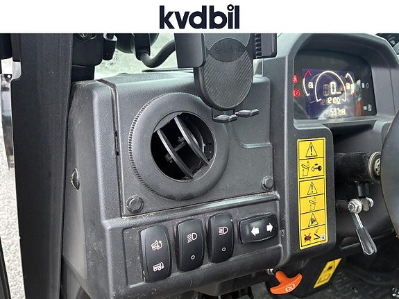 JOHN DEERE XUV865M 13 of 27