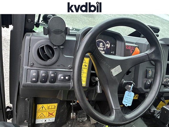 JOHN DEERE XUV865M 20 of 27