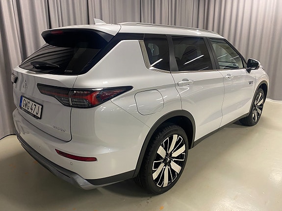 Mitsubishi Outlander 4 of 5