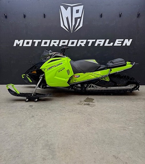 Arctic Cat M8000 HARDCORE 800