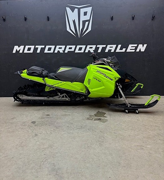 Arctic Cat M8000 HARDCORE 800 4 of 4