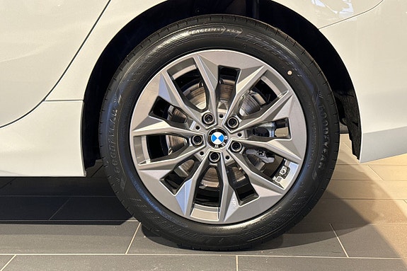 BMW 120 14 of 17