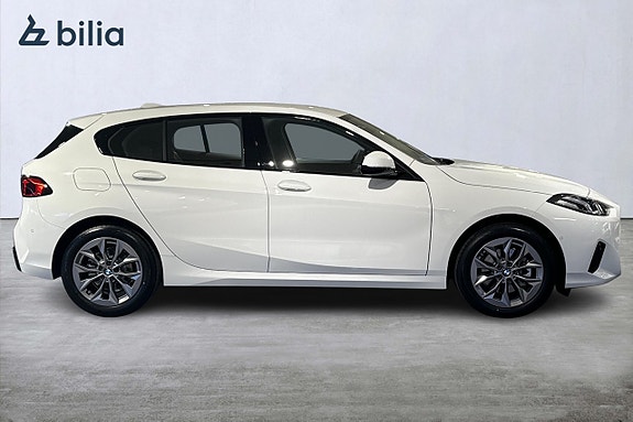 BMW 120 15 of 17