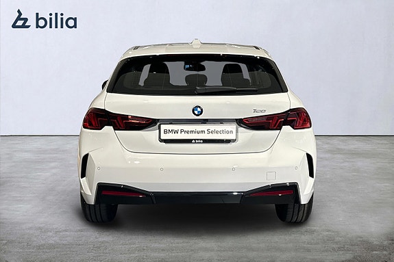 BMW 120 4 of 17