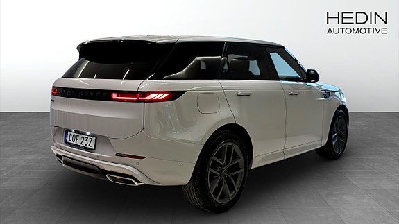 Land Rover Range Rover Sport 2 of 5