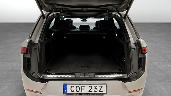 Land Rover Range Rover Sport 10 of 13