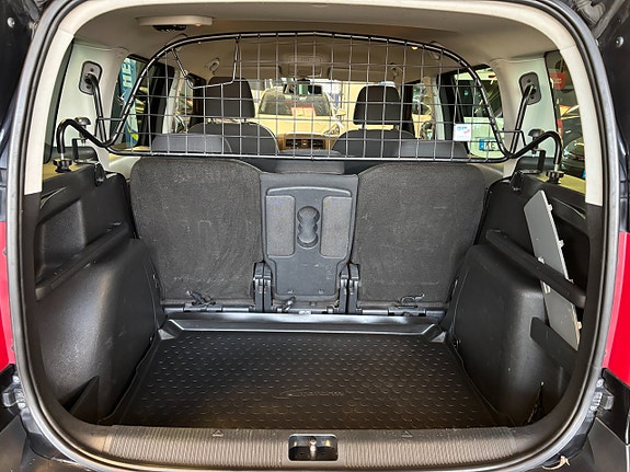 Skoda Yeti 8 of 17