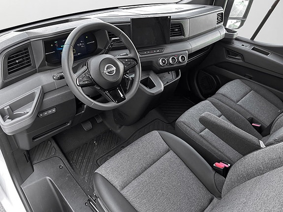 Nissan Interstar 11 of 22