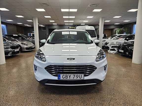 Ford Kuga 2 of 19