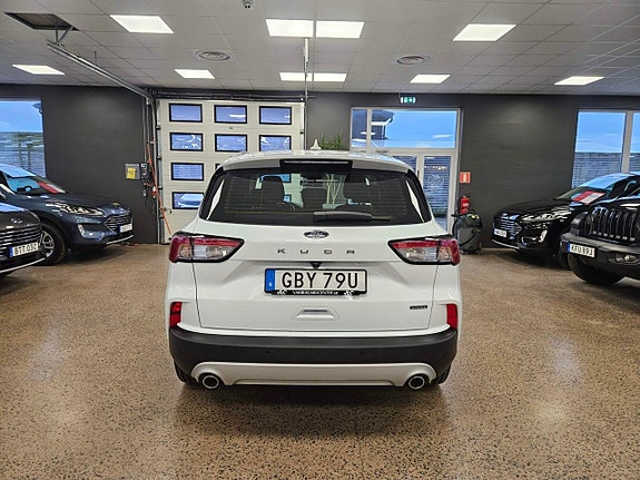 Ford Kuga 5 of 19