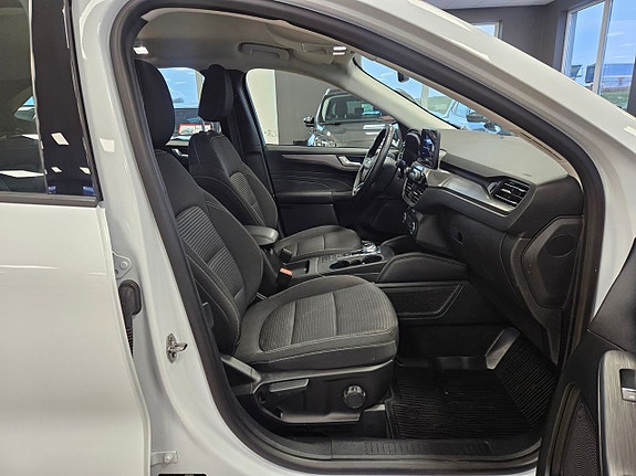 Ford Kuga 15 of 19