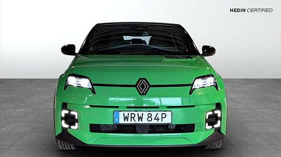Renault 5 E-Tech 8 of 12