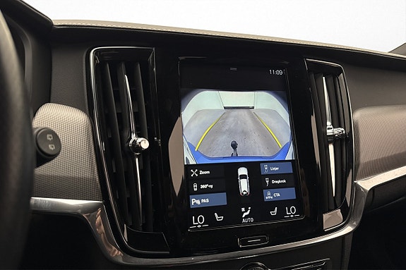Volvo V90 16 of 30