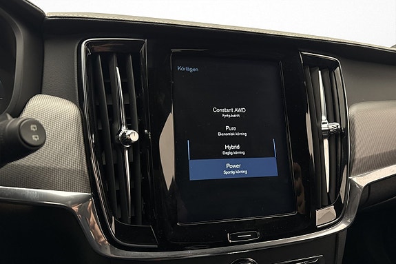 Volvo V90 27 of 30