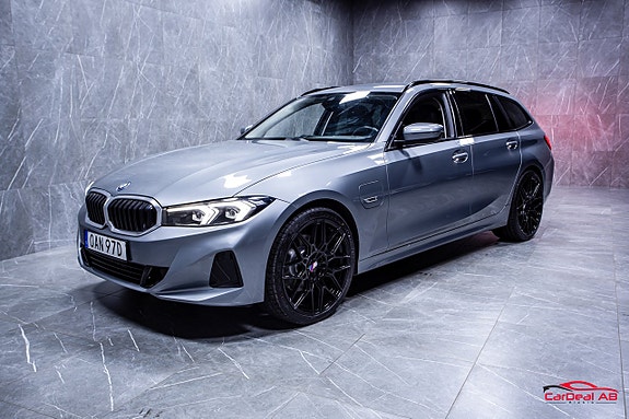 BMW 330e 3 of 26