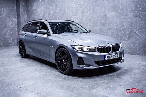 BMW 330e 9 of 26
