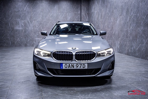 BMW 330e 2 of 5