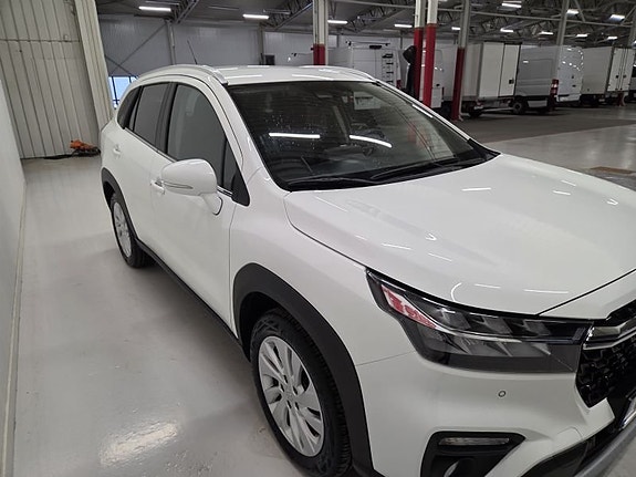 Suzuki S-Cross 3 of 10