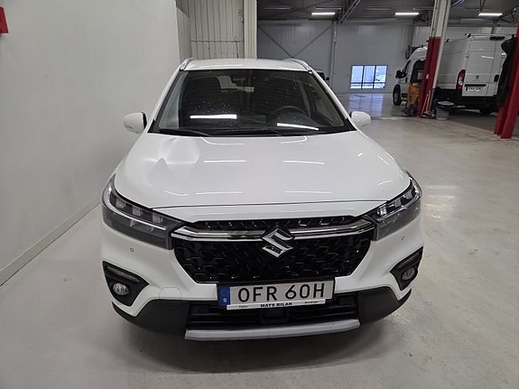 Suzuki S-Cross 2 of 10