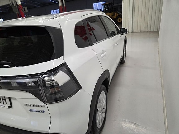 Suzuki S-Cross 6 of 10