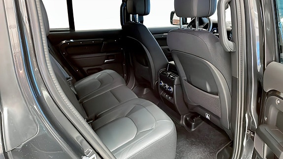 Land Rover Defender 90 5 of 5