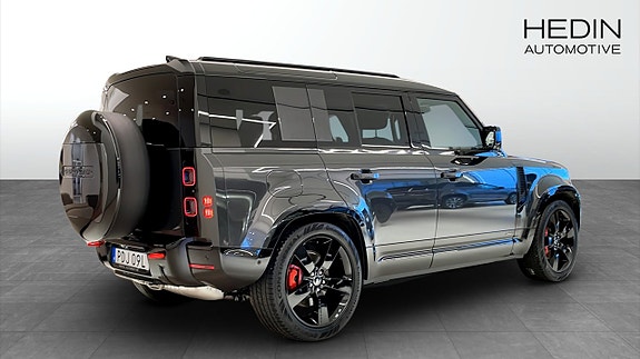 Land Rover Defender 90 2 of 5
