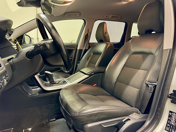 Volvo V70 14 of 18