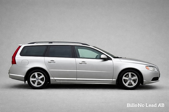Volvo V70 8 of 18