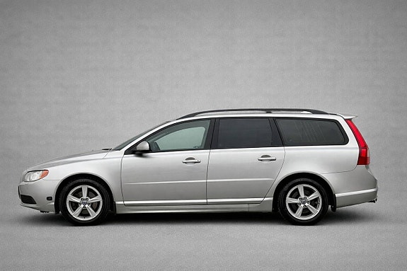 Volvo V70 3 of 18