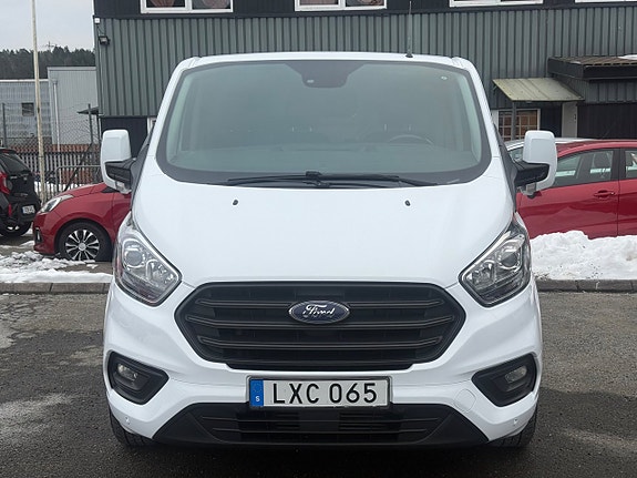 Ford Transit Custom 3 of 5