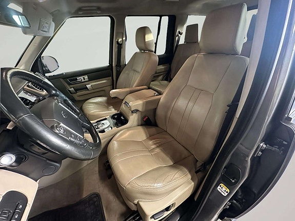 Land Rover Discovery 15 of 19