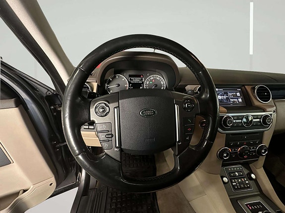 Land Rover Discovery 14 of 19