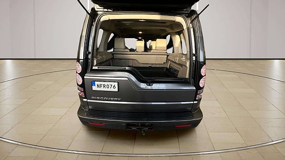 Land Rover Discovery 6 of 19