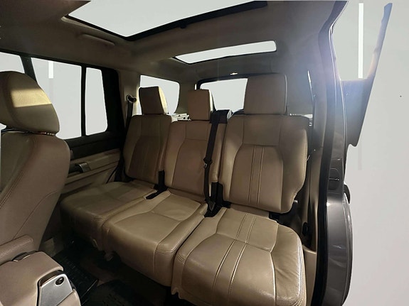 Land Rover Discovery 9 of 19