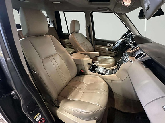 Land Rover Discovery 19 of 19