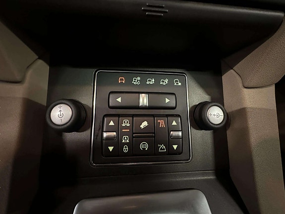 Land Rover Discovery 12 of 19