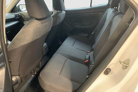 Toyota Yaris Cross 10 of 13