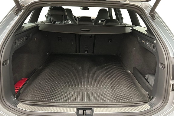 Volkswagen Passat 18 of 26