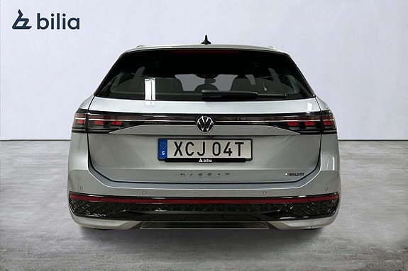 Volkswagen Passat 5 of 5