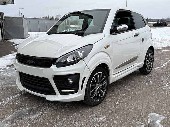 Ligier JS50L Mopedbilar KÖPES!