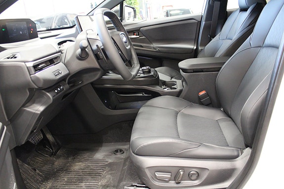 Subaru Solterra 8 of 16