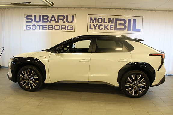 Subaru Solterra 3 of 16