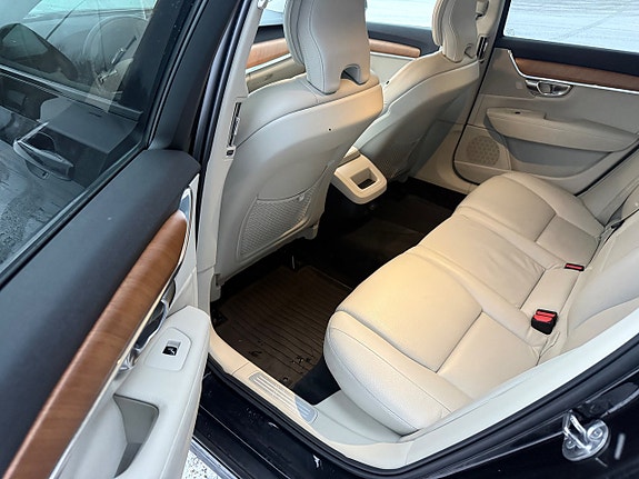 Volvo V90 8 of 11